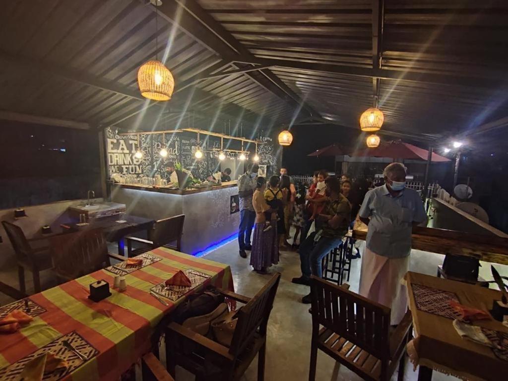 Dumbara Peak Residence Kandy Esterno foto